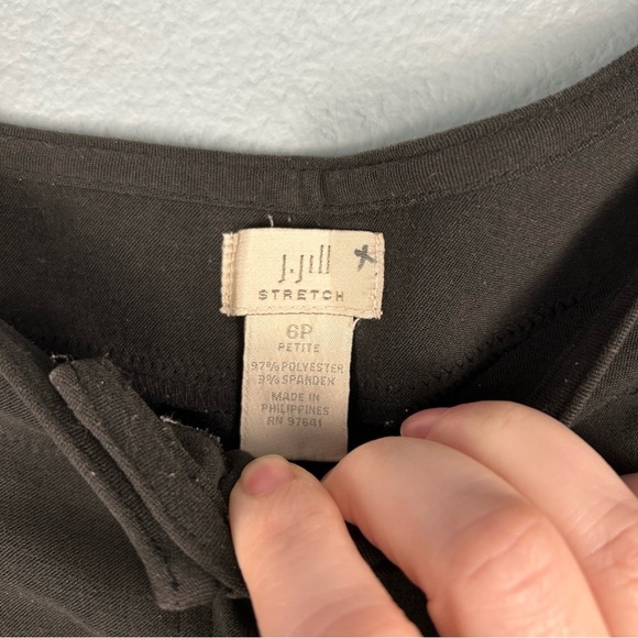 J. Jill Women's Size 6P Black Stretch Pull On Dress Pants With Pockets - Picture 3 of 7